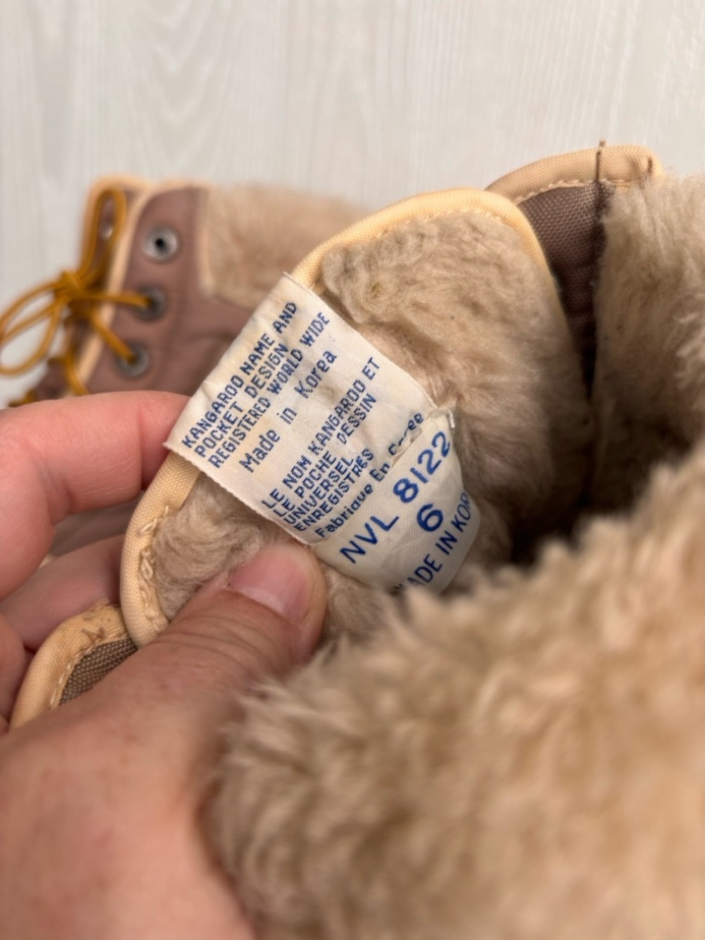 Kangaroos | Resistant Quilted Winter Boot in Mauve with Faux Fur | Size 6 - Picture 2 of 7